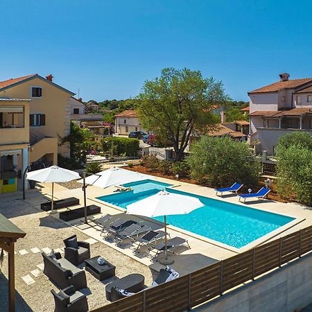 Apartments Vita Vinkuran Bagian luar foto