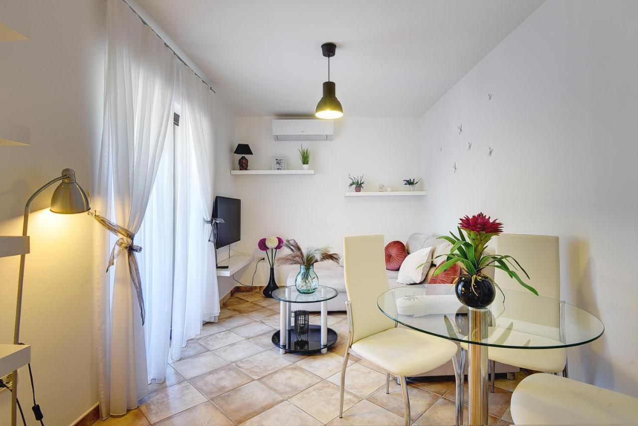 Apartments Vita Vinkuran Bagian luar foto