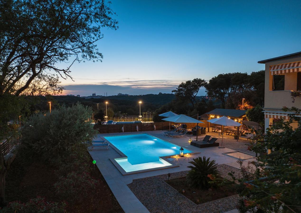 Apartments Vita Vinkuran Bagian luar foto