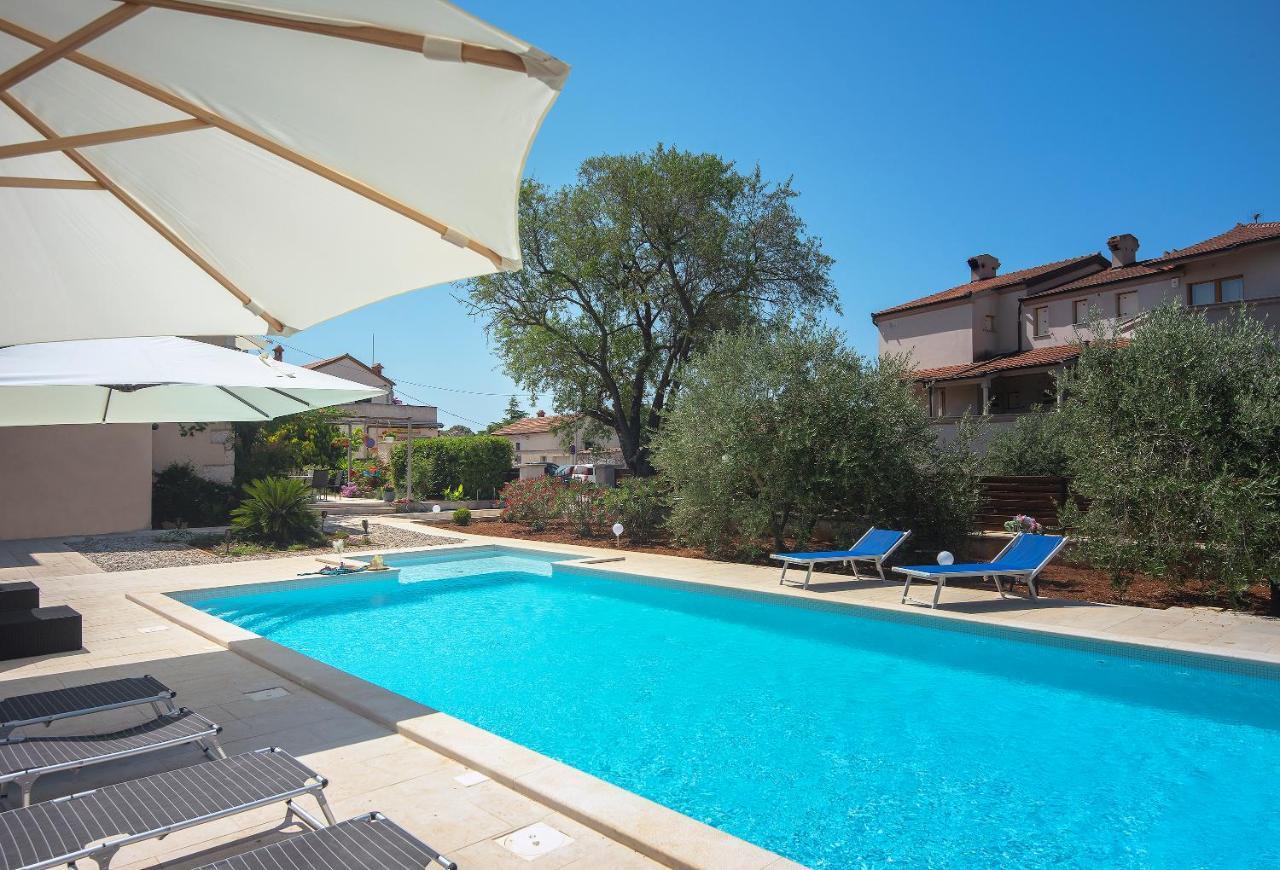 Apartments Vita Vinkuran Bagian luar foto